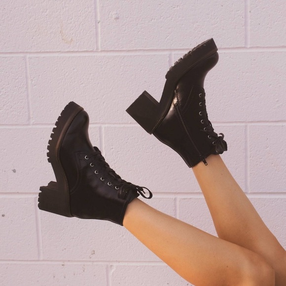 Jeffrey Campbell Scavenger 2 Platform Lace Up Boot in Black - Picture 3 of 10